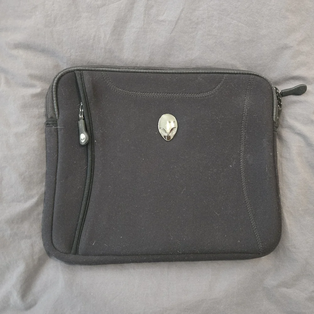 Black Neoprene 13 Inch Tablet Or Laptop Sleeve